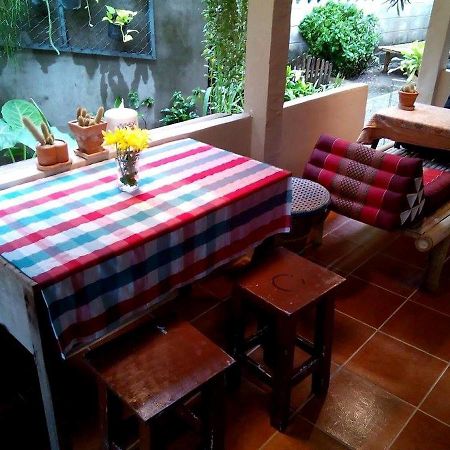 Hostel Twin House @ Tapae Chiang Mai Zewnętrze zdjęcie