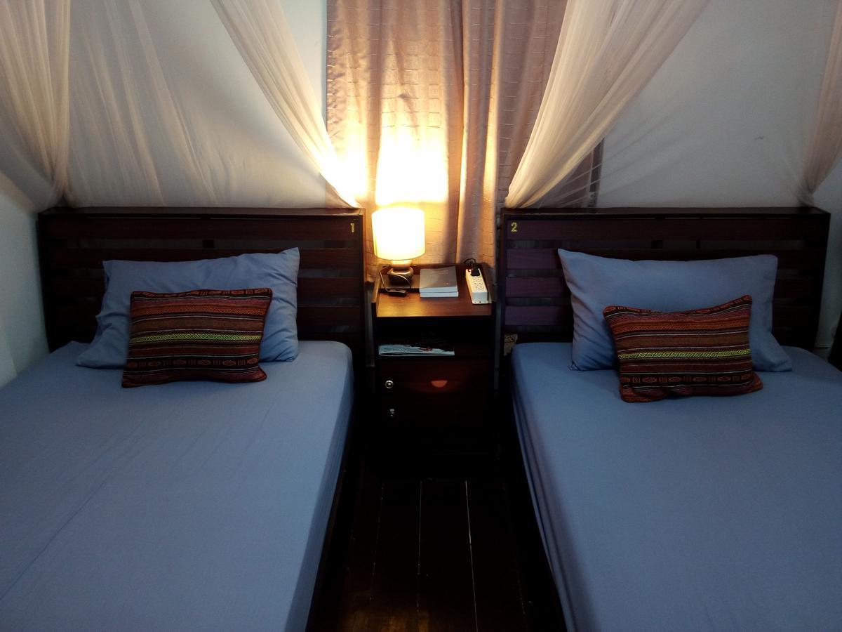 Hostel Twin House @ Tapae Chiang Mai Zewnętrze zdjęcie