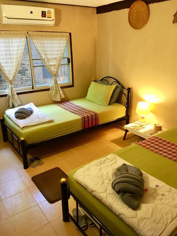 Hostel Twin House @ Tapae Chiang Mai Zewnętrze zdjęcie