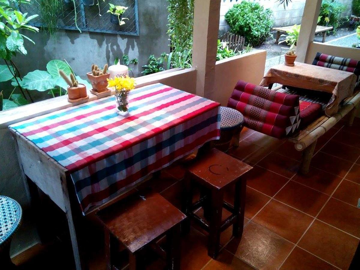 Hostel Twin House @ Tapae Chiang Mai Zewnętrze zdjęcie
